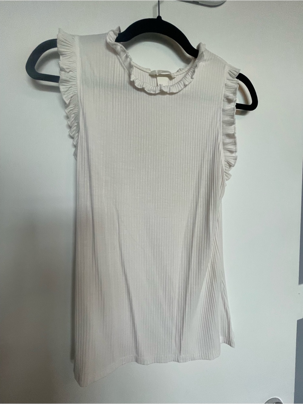 H&M White Ribbed Ruffle Mock Neck Tank